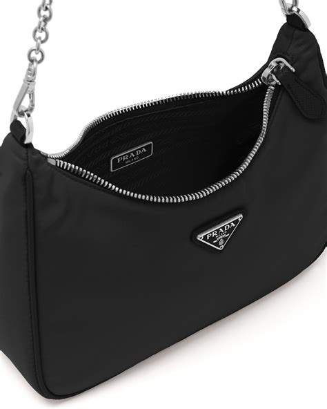 prada e quotata in borsa|borse prada nylon prezzi.